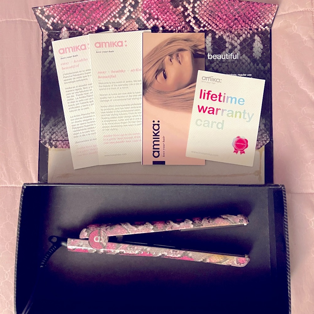 Amika Snakeskin 1” Straightener